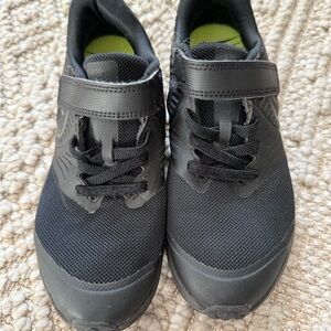 Nike Kids Black Sneakers